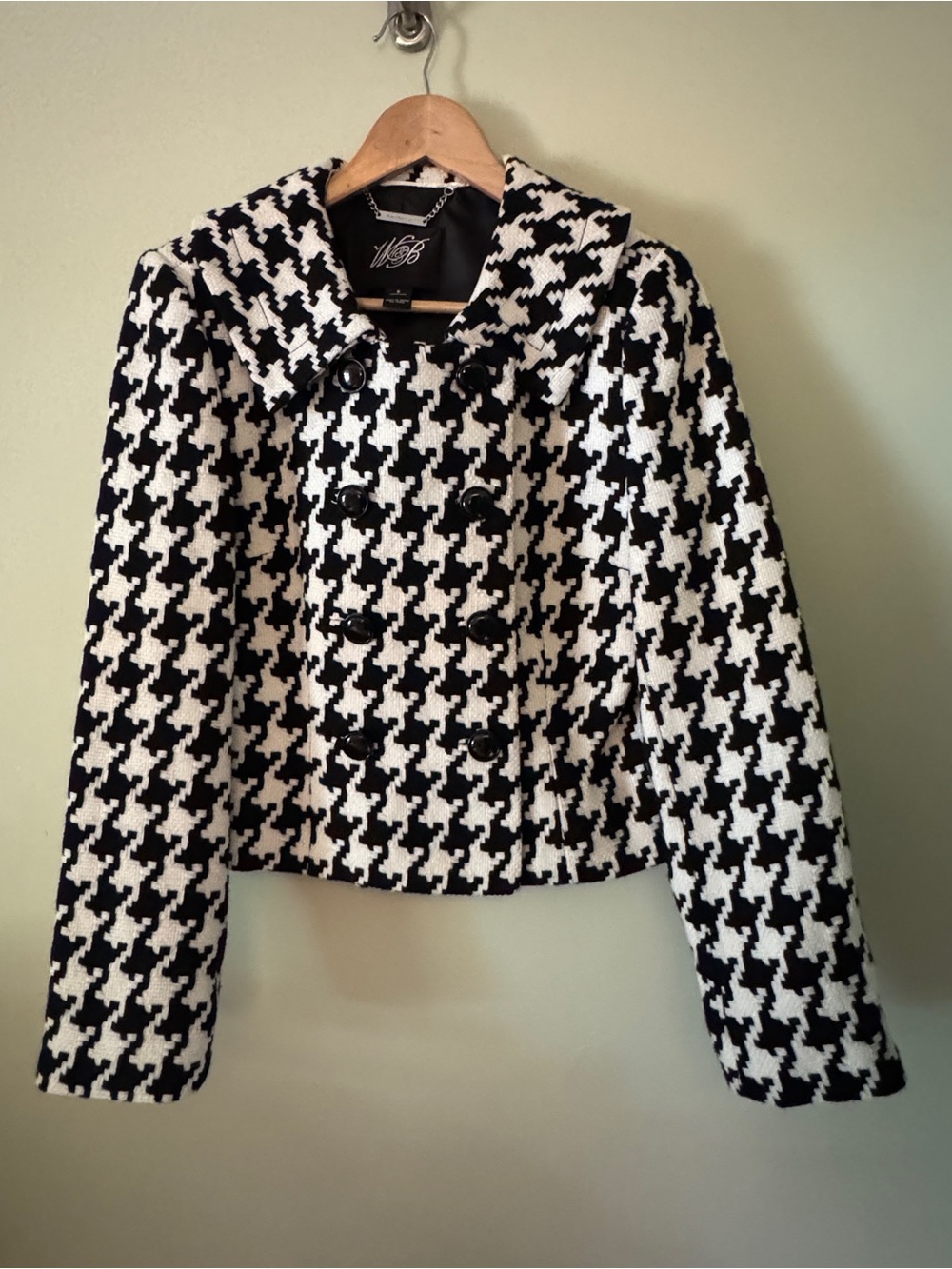 WHBM Black & White Houndstooth Cropped Wool Blazer